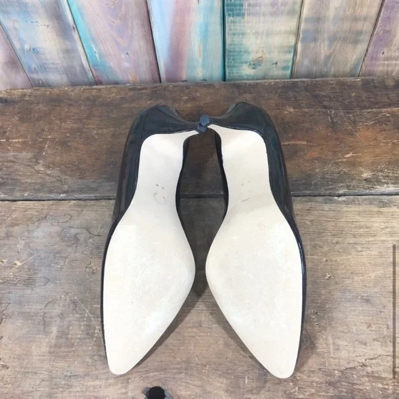 Leather Pump/Heel - Picture 5 of 6